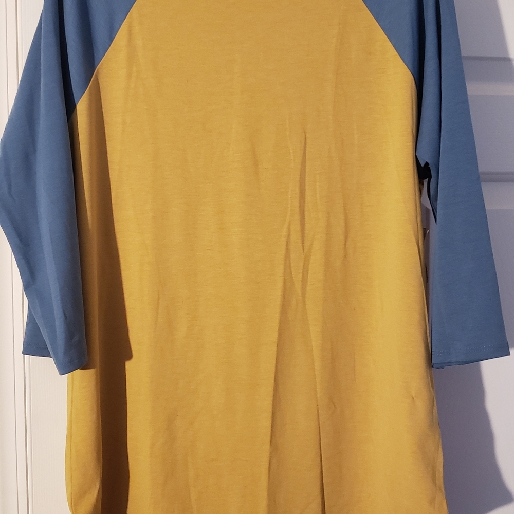 Lularoe Randy Tee